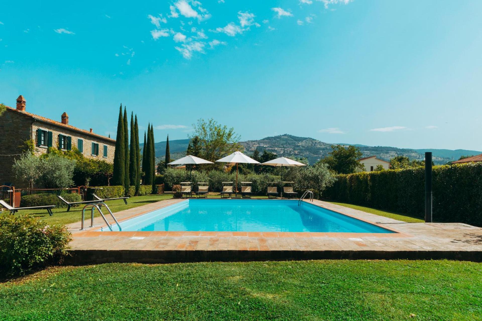 Agriturismo Il Borgo กอร์โตนา ภายนอก รูปภาพ