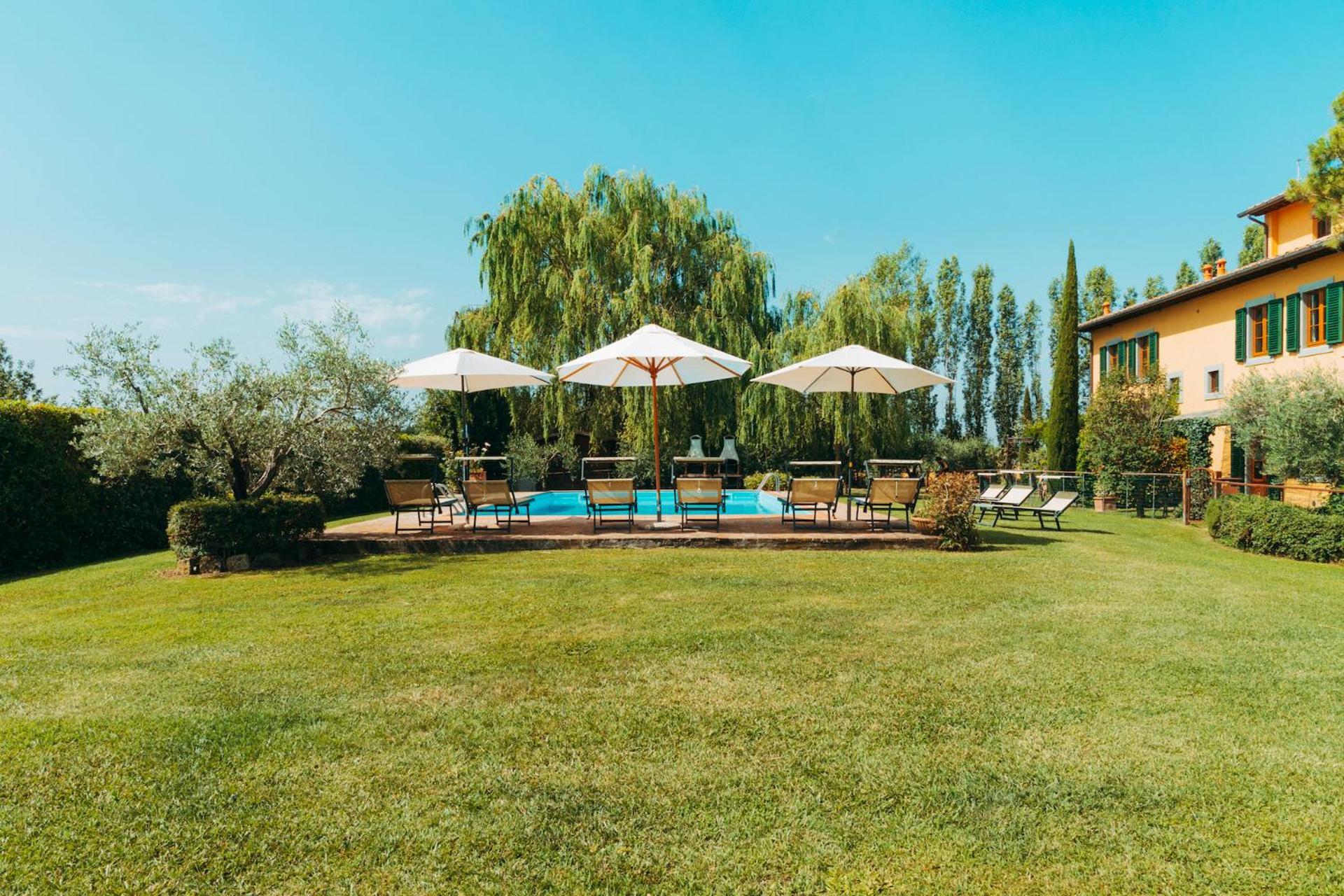 Agriturismo Il Borgo กอร์โตนา ภายนอก รูปภาพ