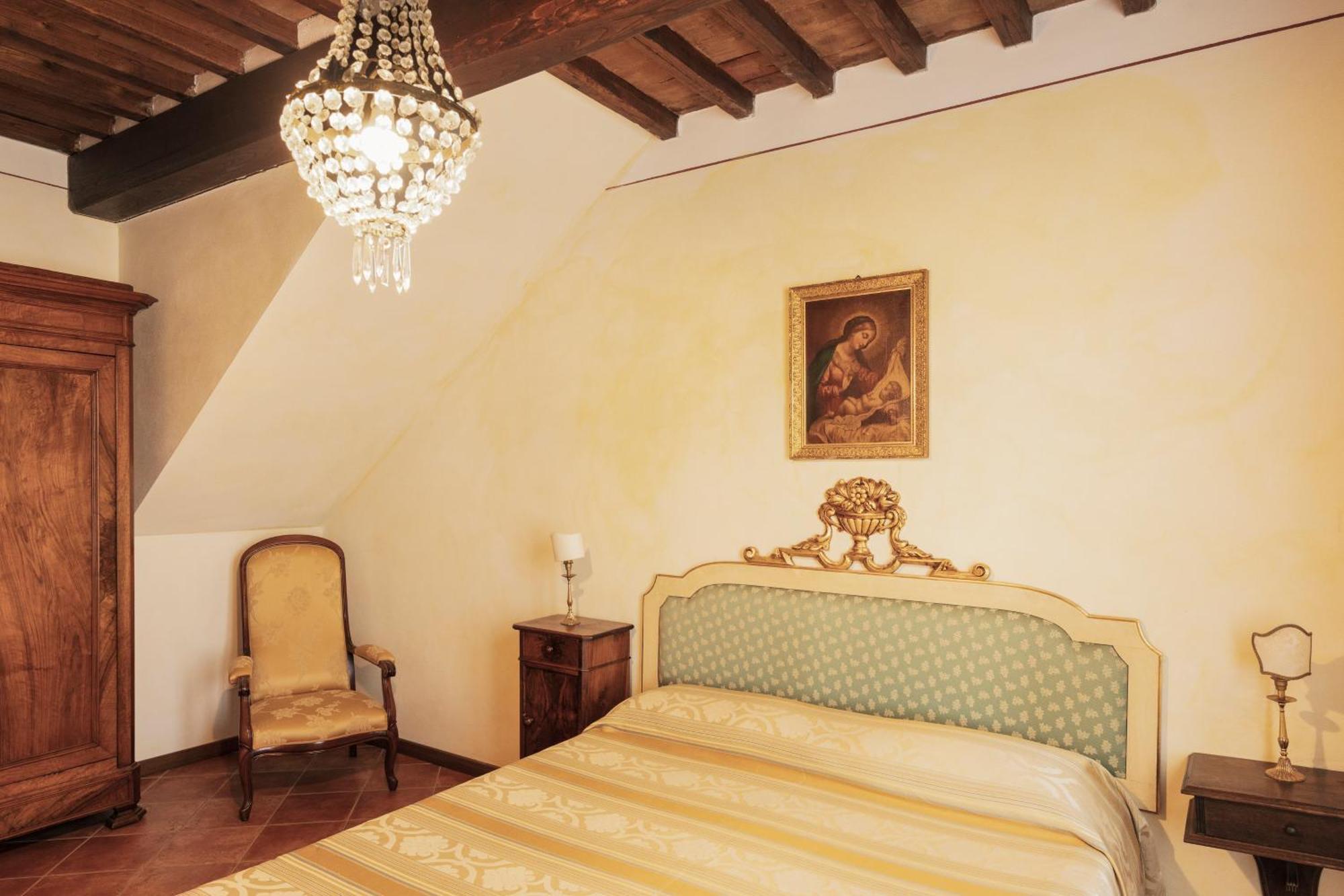 Agriturismo Il Borgo กอร์โตนา ภายนอก รูปภาพ