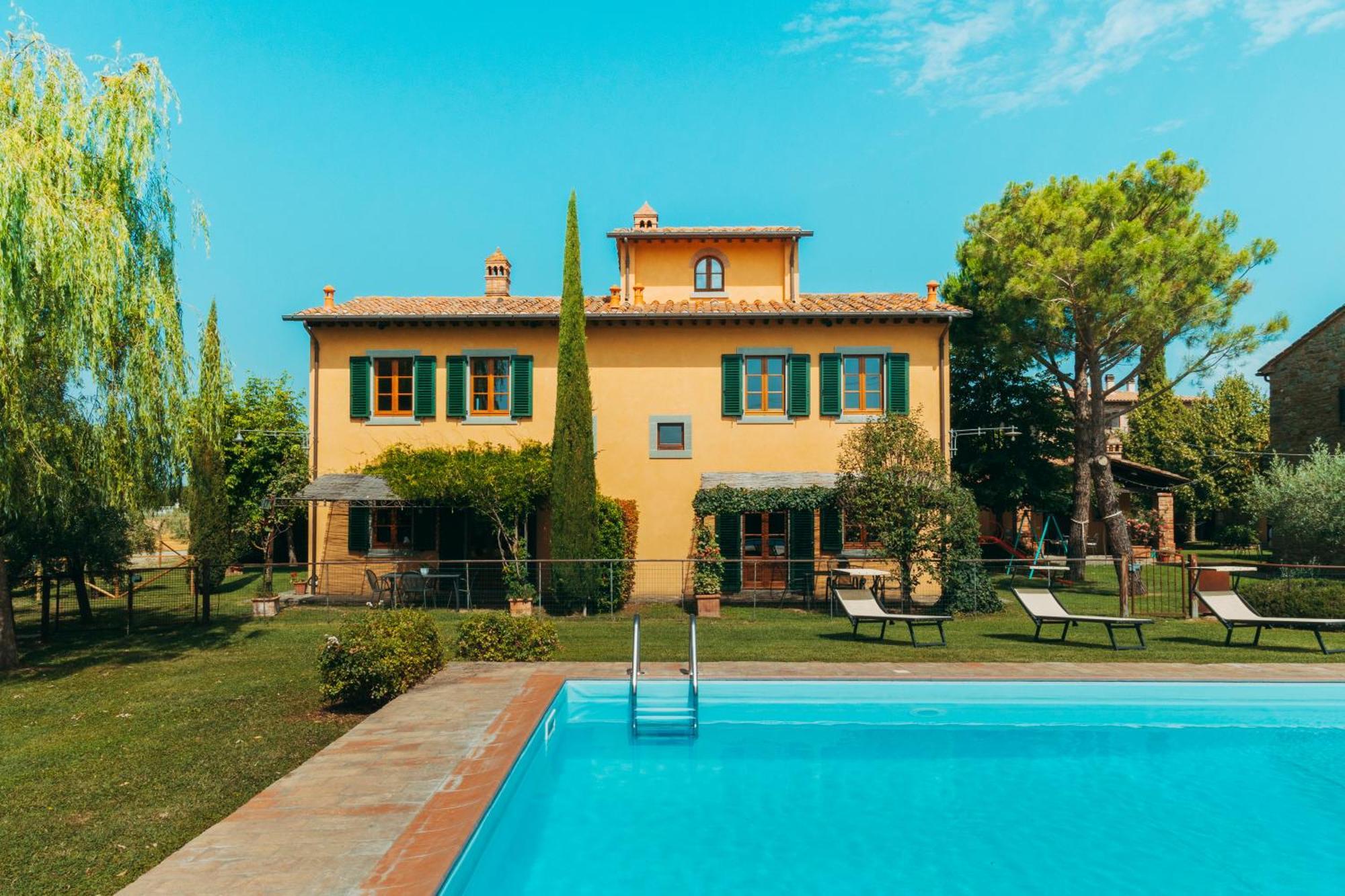 Agriturismo Il Borgo กอร์โตนา ภายนอก รูปภาพ