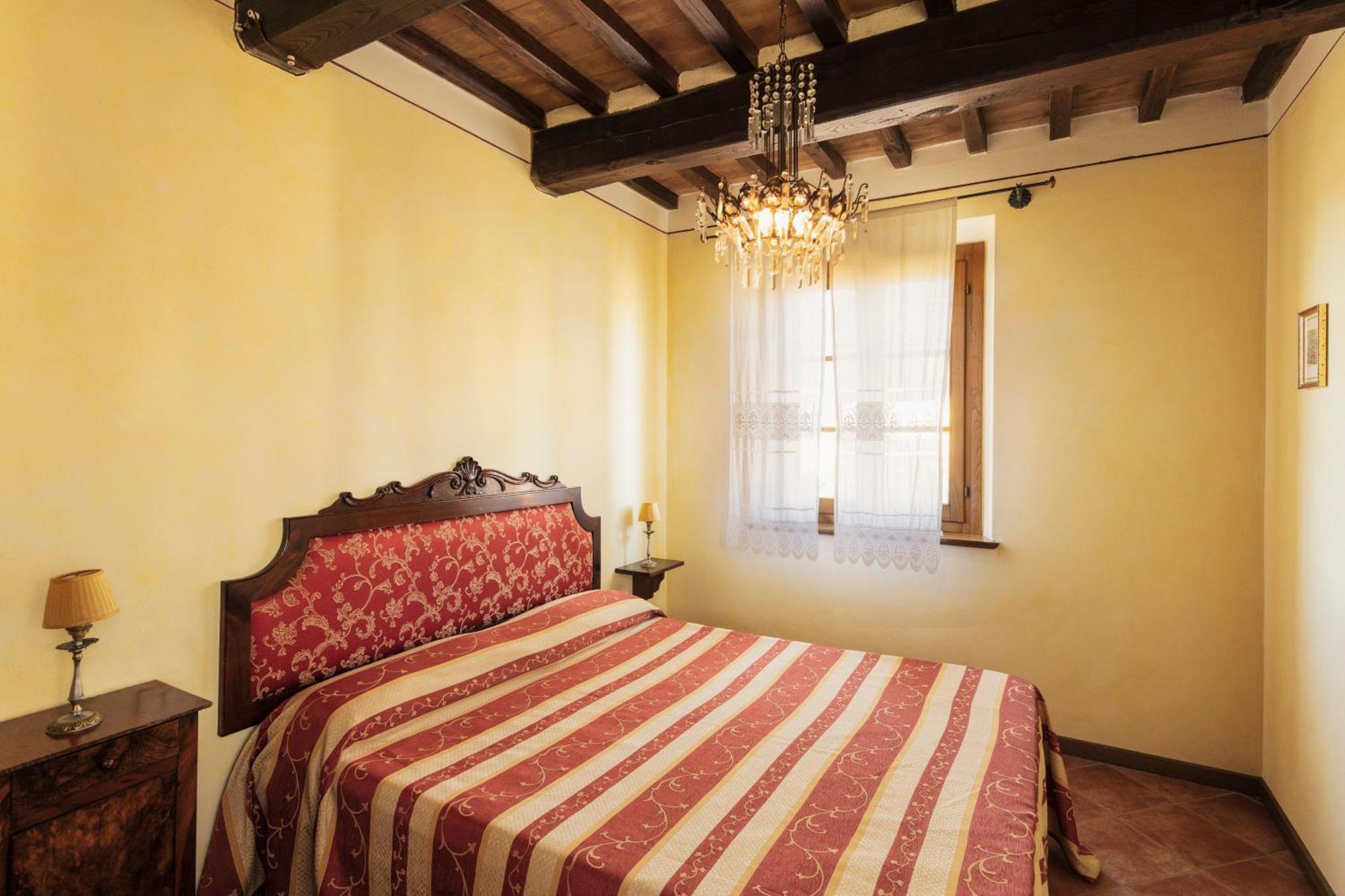 Agriturismo Il Borgo กอร์โตนา ภายนอก รูปภาพ