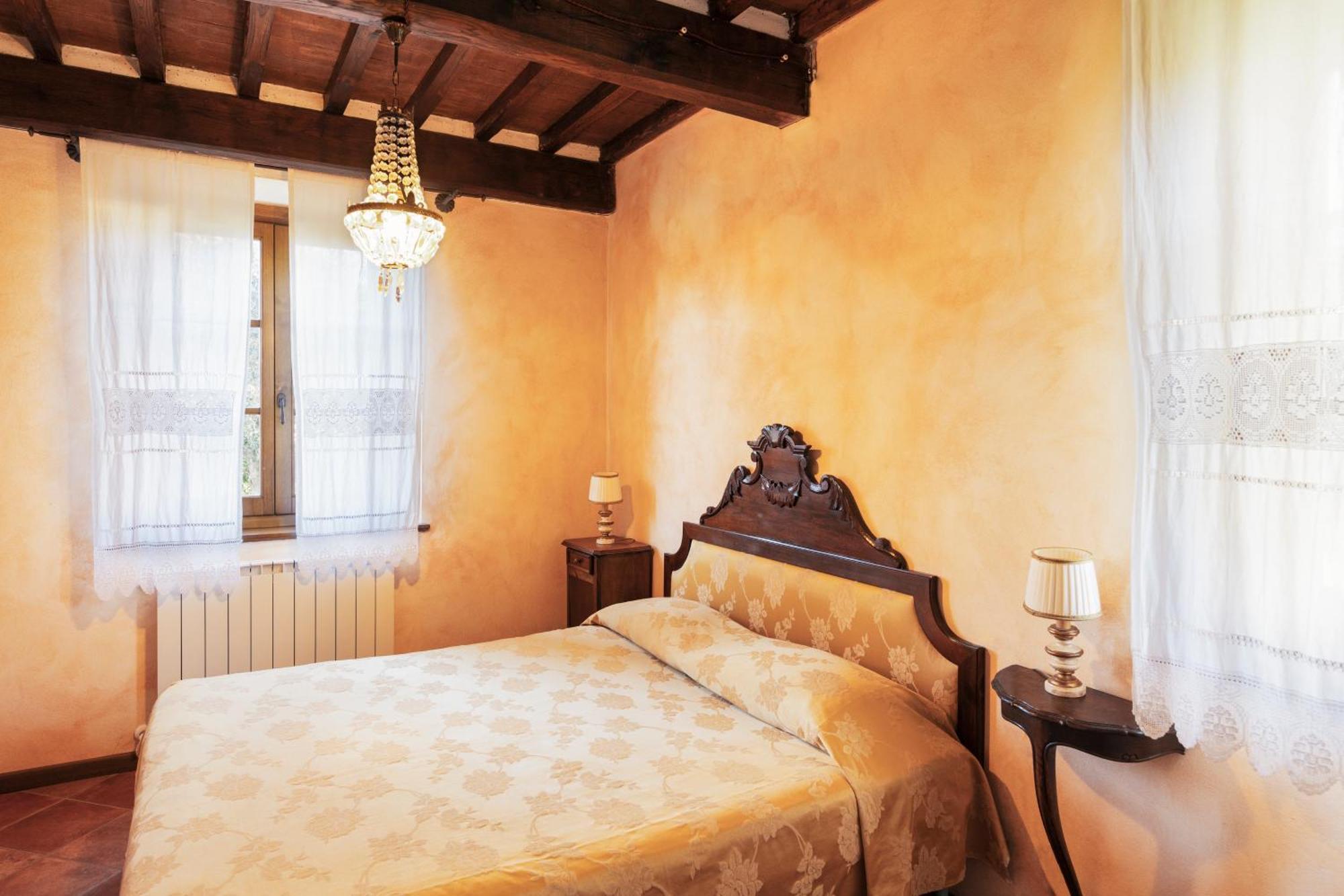 Agriturismo Il Borgo กอร์โตนา ภายนอก รูปภาพ
