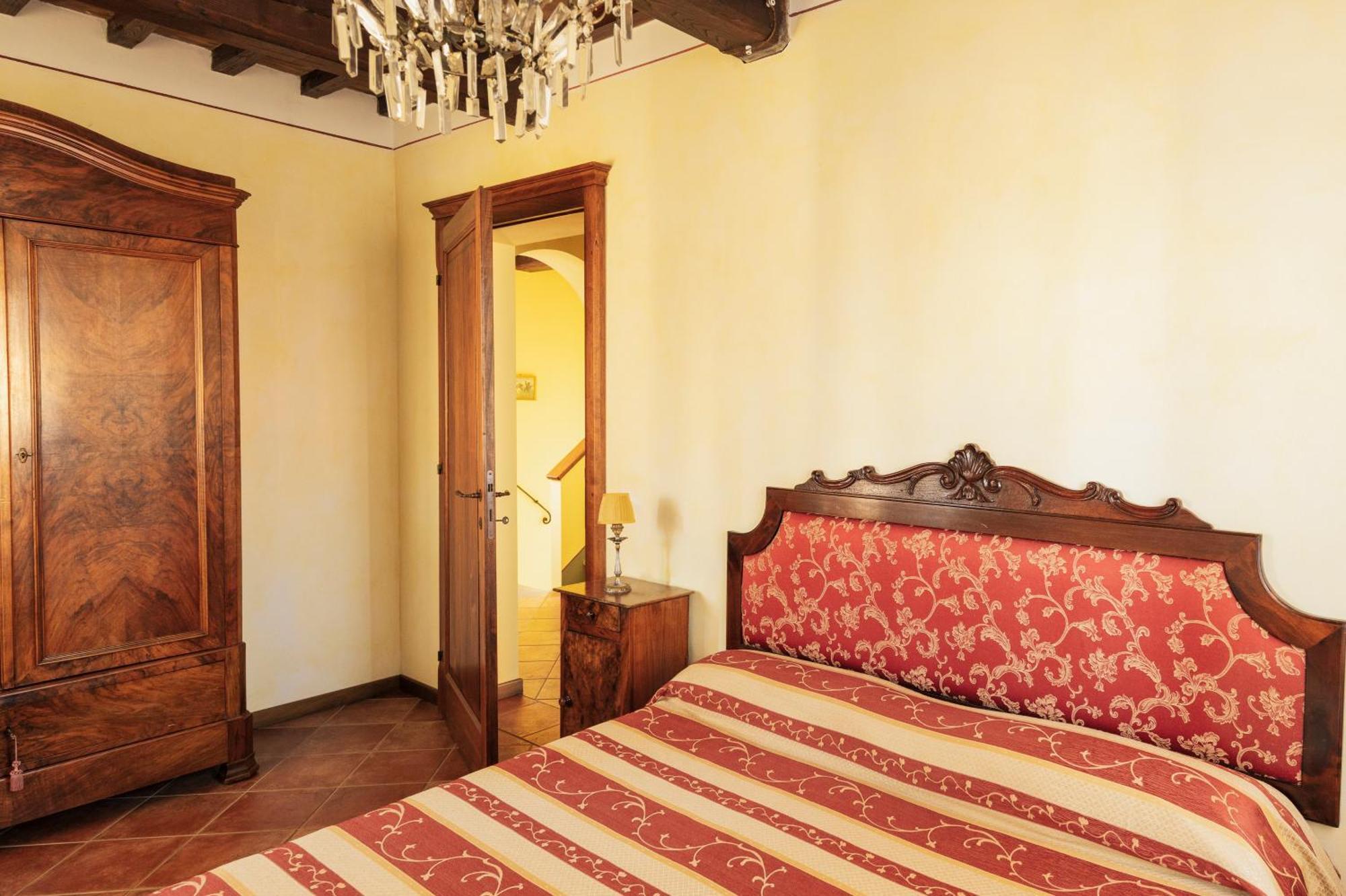 Agriturismo Il Borgo กอร์โตนา ภายนอก รูปภาพ