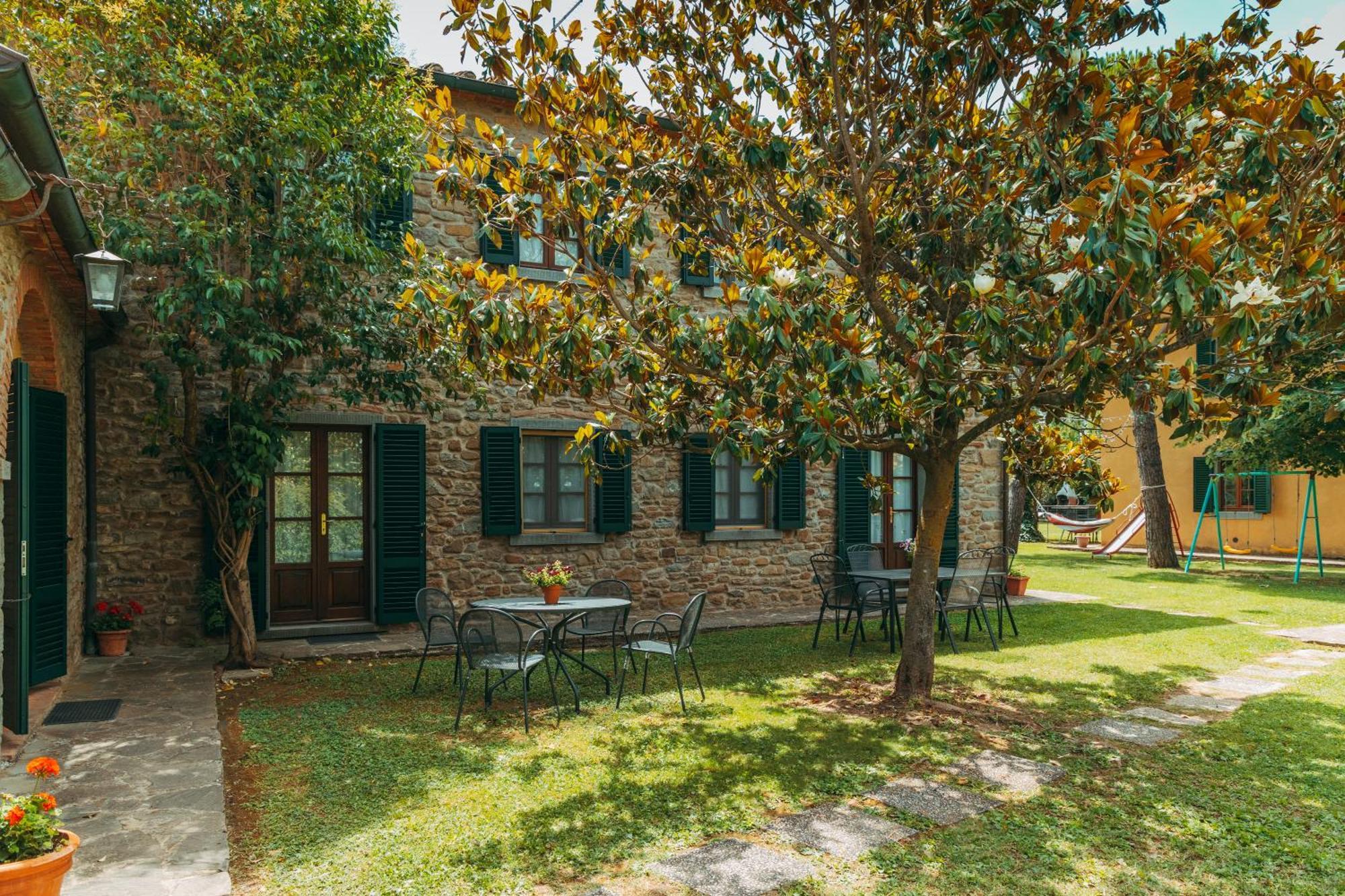 Agriturismo Il Borgo กอร์โตนา ภายนอก รูปภาพ