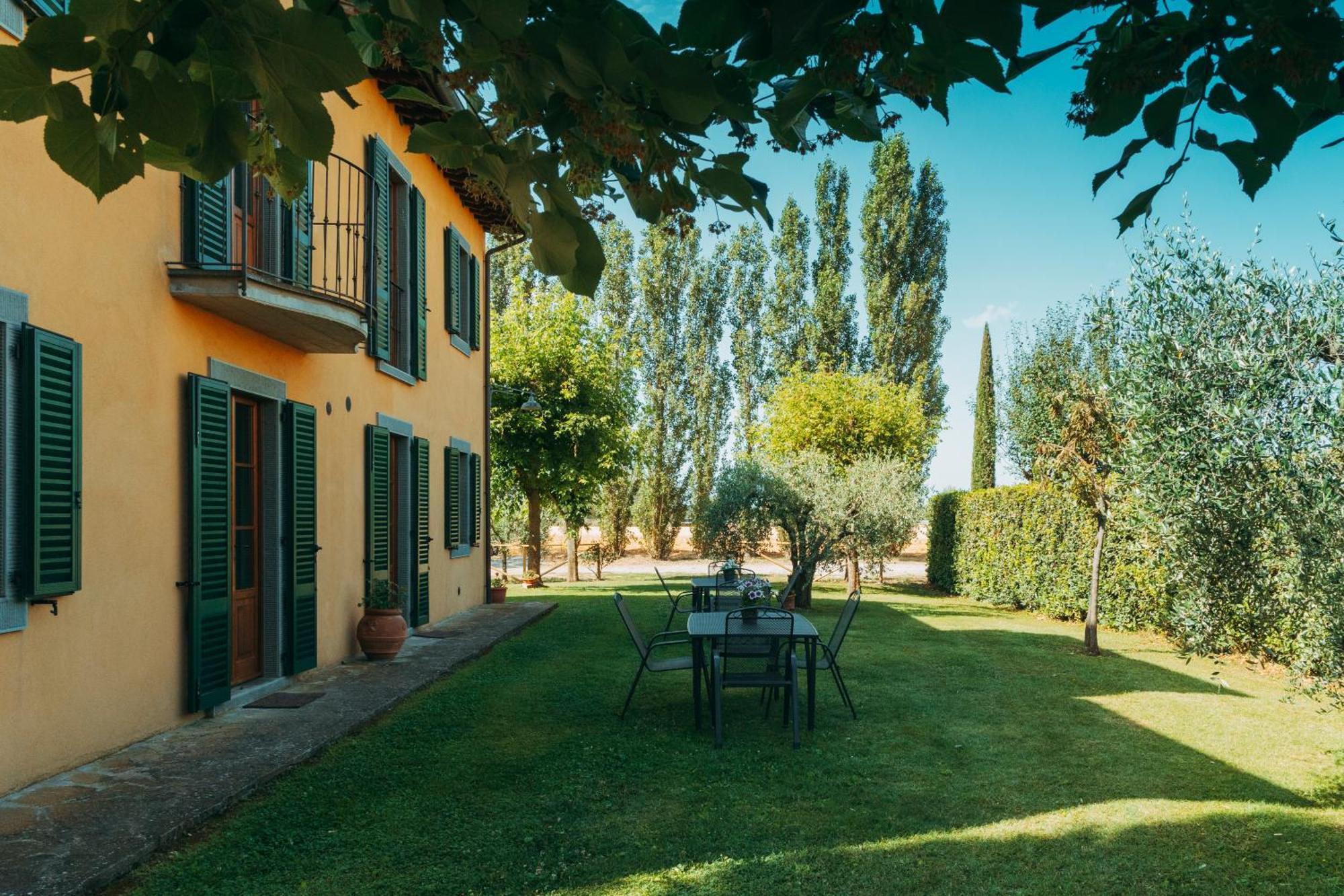 Agriturismo Il Borgo กอร์โตนา ภายนอก รูปภาพ