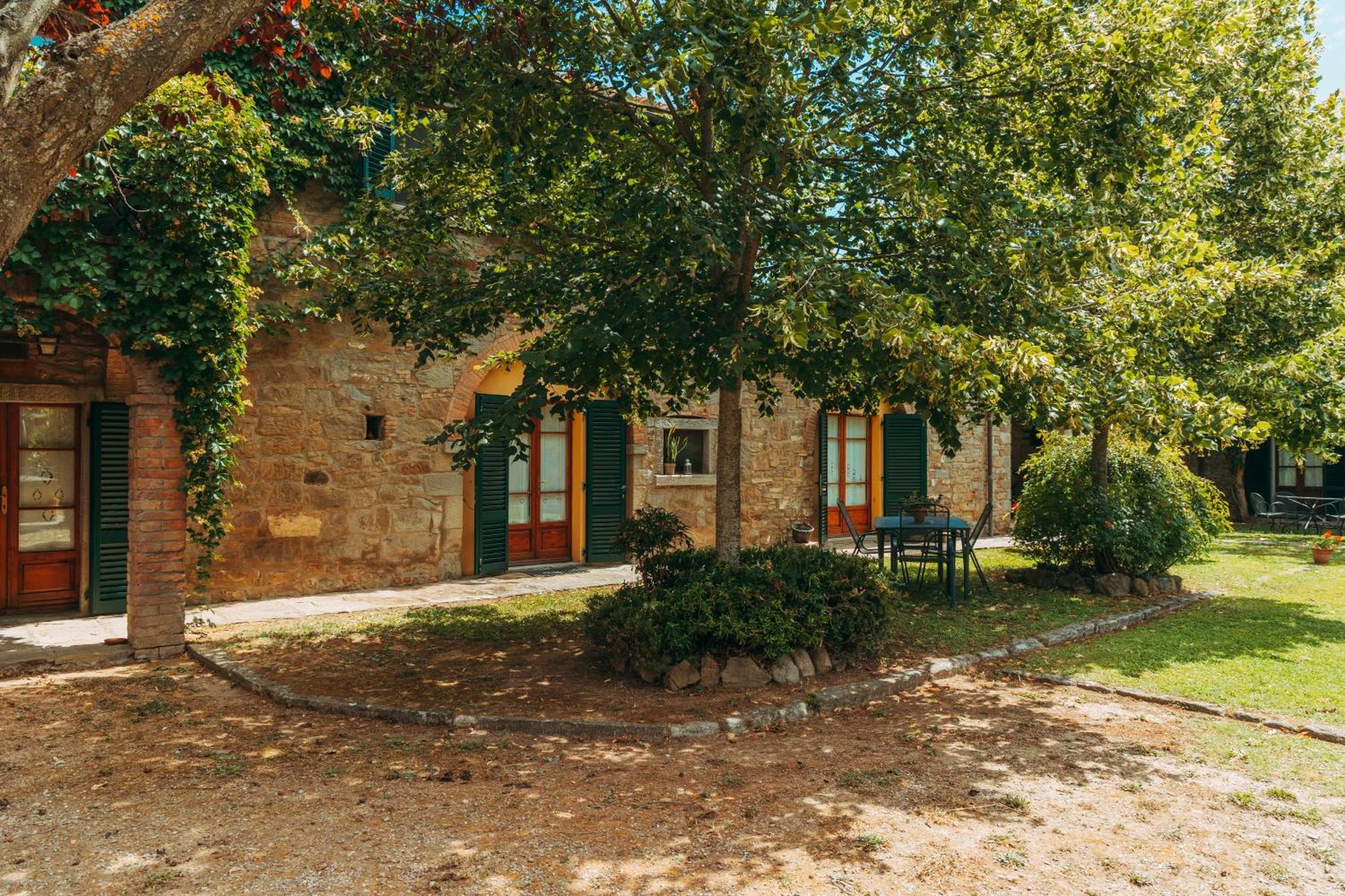 Agriturismo Il Borgo กอร์โตนา ภายนอก รูปภาพ