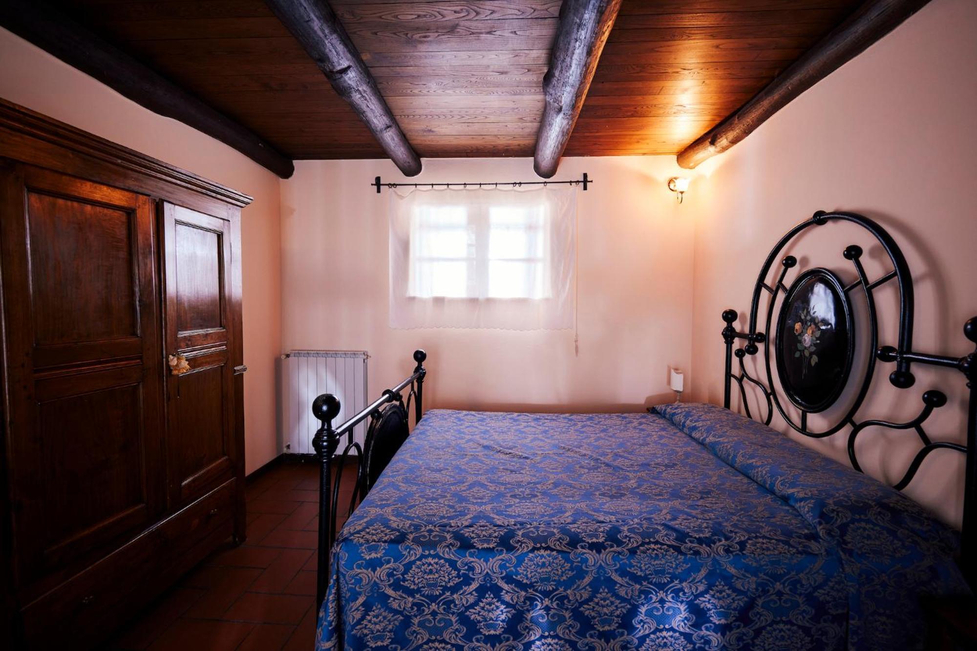 Agriturismo Il Borgo กอร์โตนา ภายนอก รูปภาพ